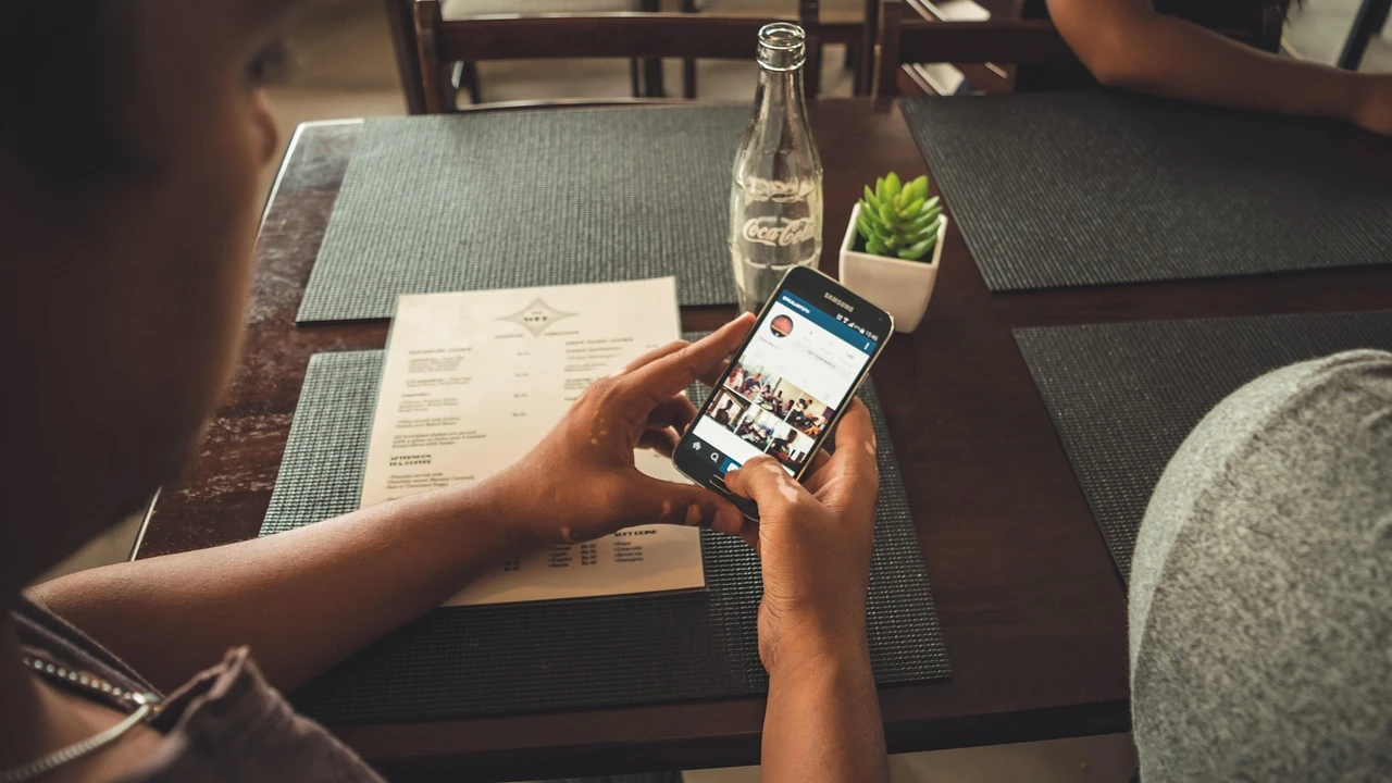 Comunicación Online 21 en una agencia de Marketing Digital en Santiago, encargada de Desarrollo de Proyectos web, diseño de imagen, Redes Sociales (RR SS) y Posicionamiento en Buscadores.